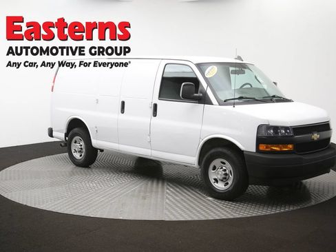 Used 2021 Chevrolet Express 2500 RWD image 43