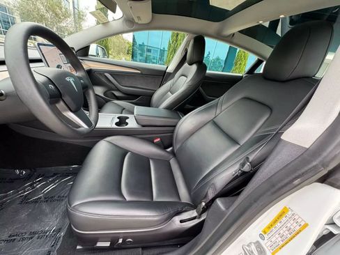 Used 2023 Tesla Model 3 Standard Range RWD image 6