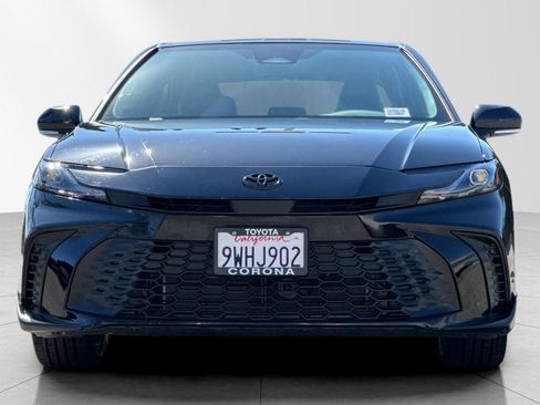 Used 2025 Toyota Camry SE w/ Convenience Package FWD image 8