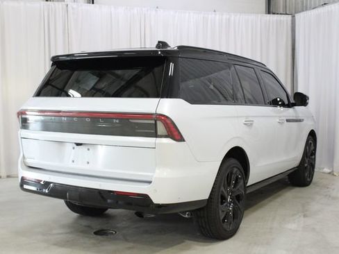 Used 2025 Lincoln Navigator Black Label AWD/4WD image 28