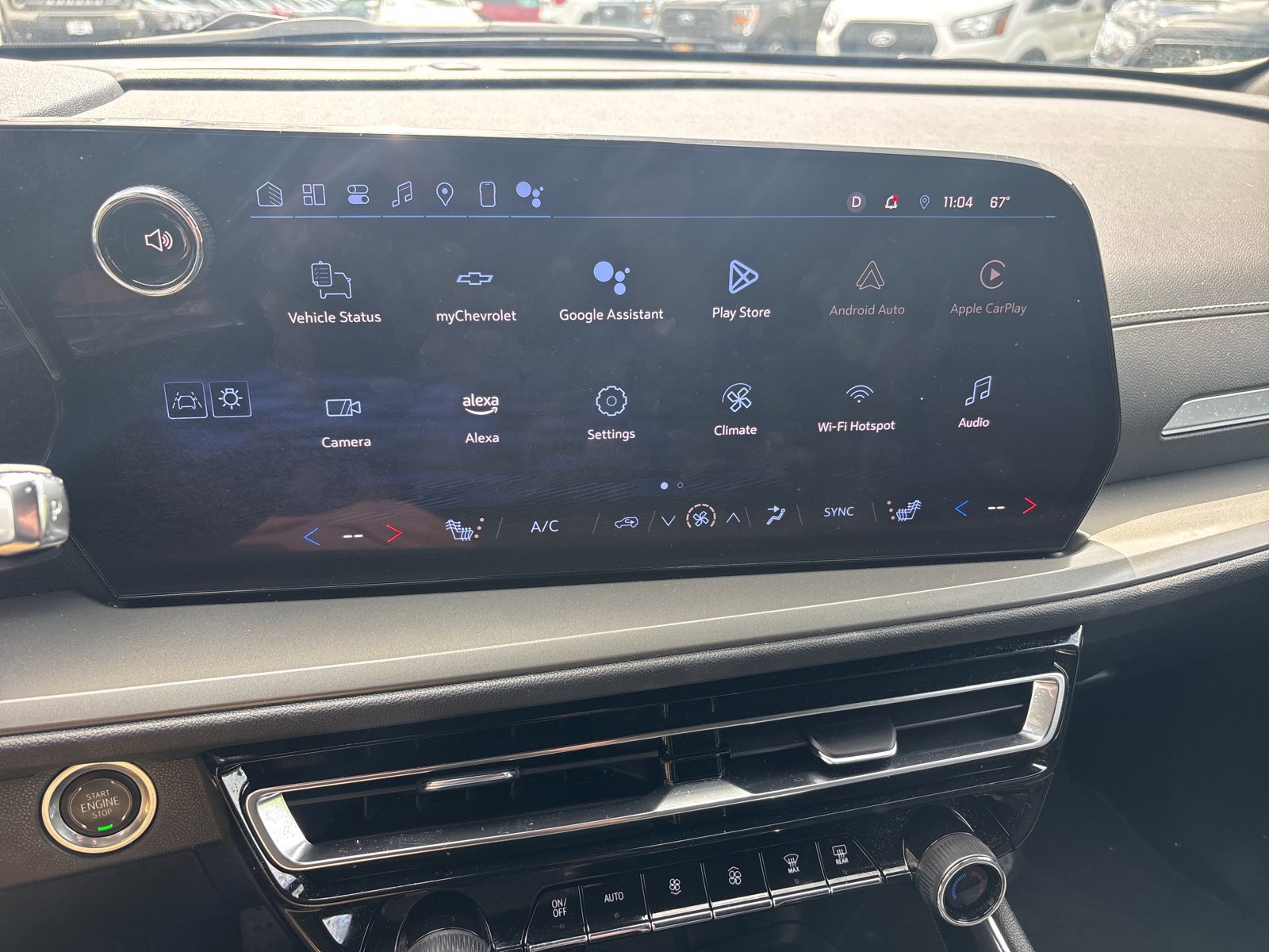 Used 2024 Chevrolet Traverse LT AWD/4WD image 16