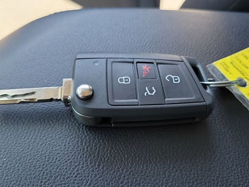 Used 2019 Volkswagen Jetta S image 25