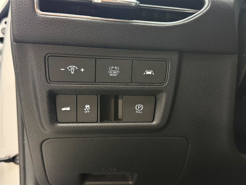 Used 2023 Hyundai Sonata Limited FWD image 16