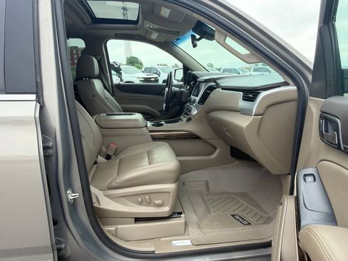 Used 2019 GMC Yukon SLT w/ Premium Edition AWD/4WD image 25