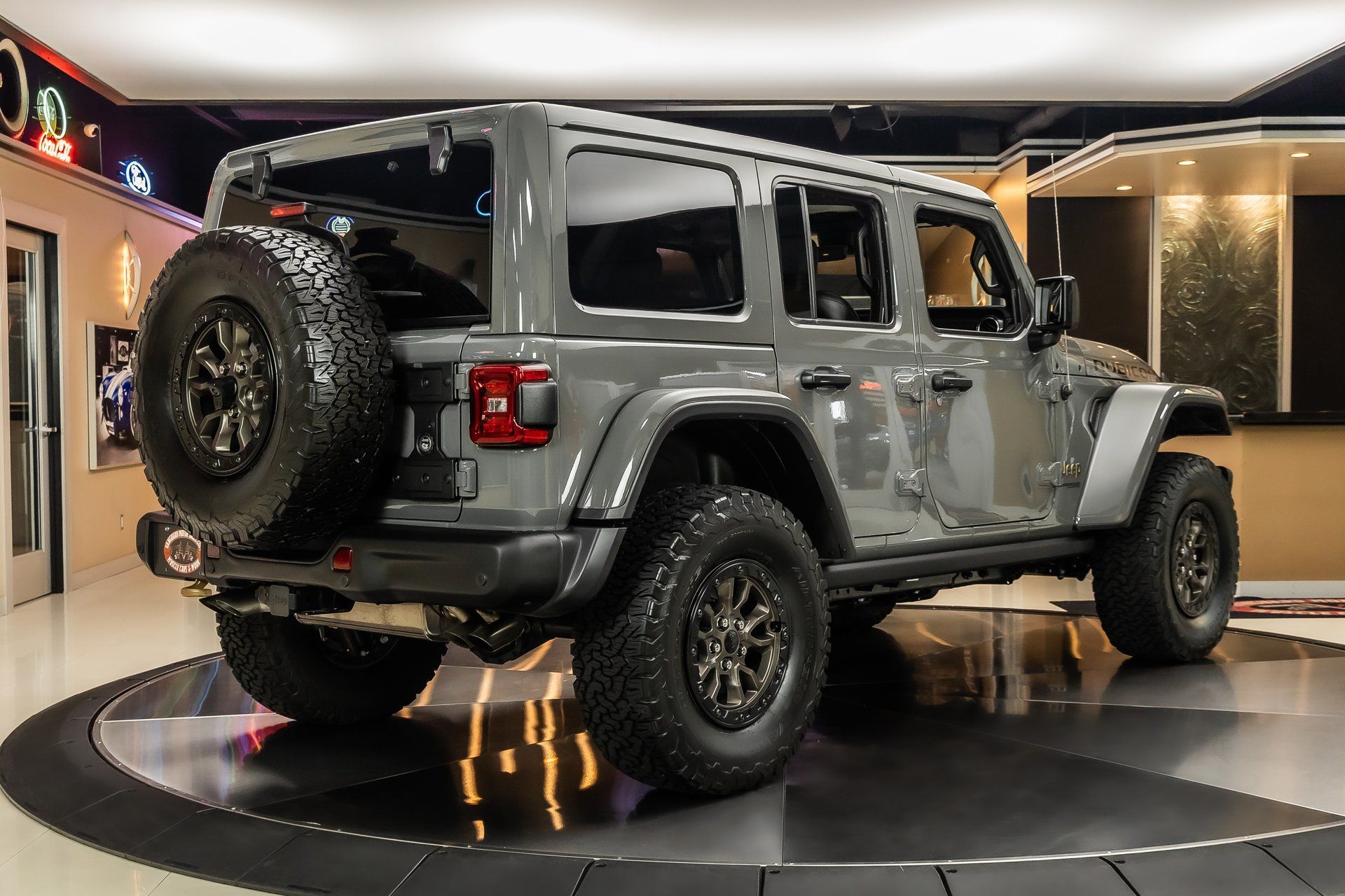 Used 2021 Jeep Wrangler Unlimited Rubicon w/ Trailer Tow Package AWD/4WD image 12