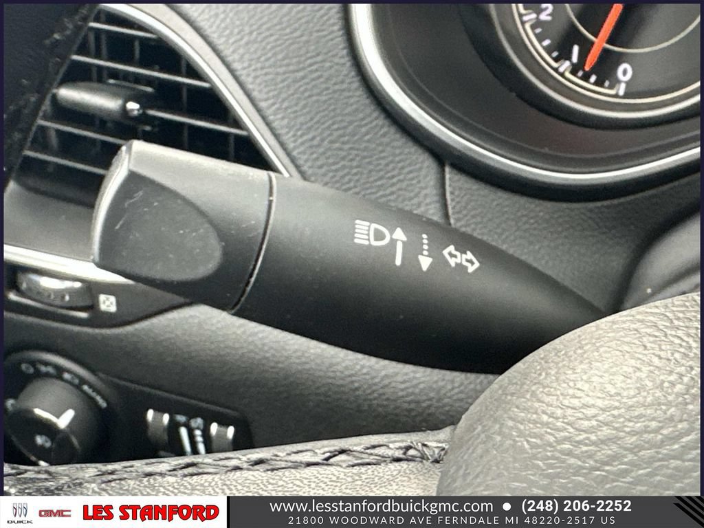 Used 2021 Jeep Cherokee Trailhawk AWD/4WD image 26