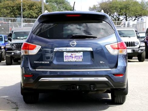 Used 2015 Nissan Pathfinder SL w/ SL Tech Package image 6