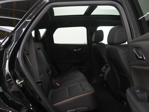 Used 2020 Chevrolet Blazer Premier w/ Driver Confidence II Package image 13