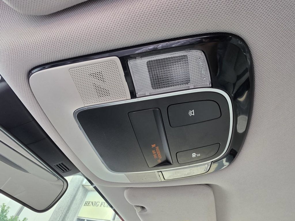 Used 2023 Hyundai Sonata SE FWD image 21