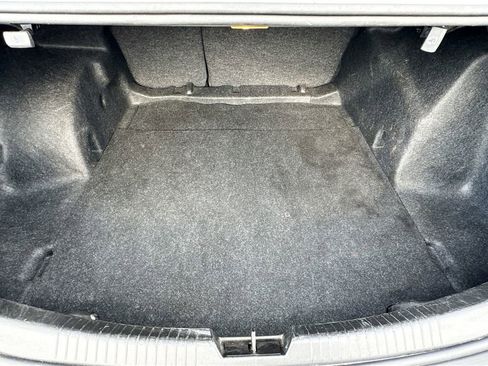 Used 2024 Chevrolet Malibu LT image 24