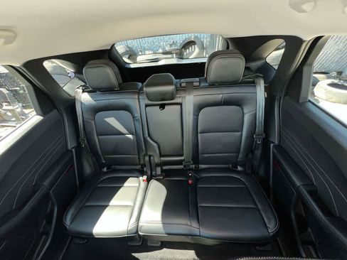 Used 2025 Ford Escape Platinum AWD/4WD image 23