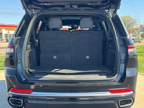 Used 2021 Jeep Grand Cherokee L Summit w/ Advanced Protech Group IV image 7