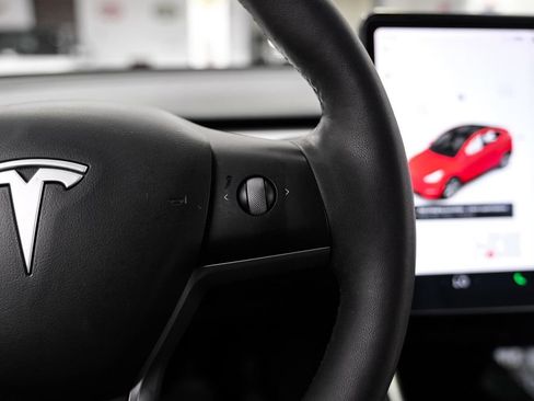 Used 2021 Tesla Model Y Long Range AWD/4WD image 20