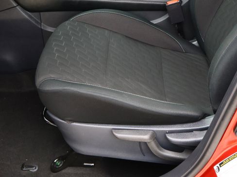 Used 2024 Nissan Kicks SV FWD image 13