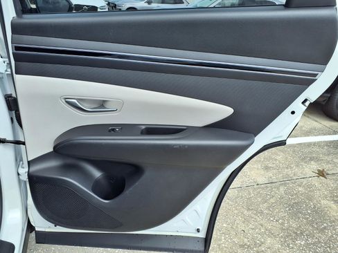 Used 2022 Hyundai Tucson SEL FWD image 13