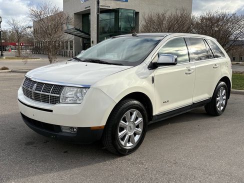 Used 2008 Lincoln MKX AWD image 2