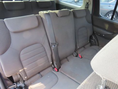 Used 2011 Nissan Pathfinder S AWD/4WD image 39