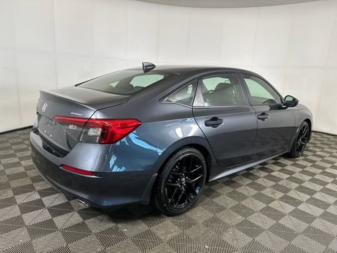 Used 2024 Honda Civic Sport image 3