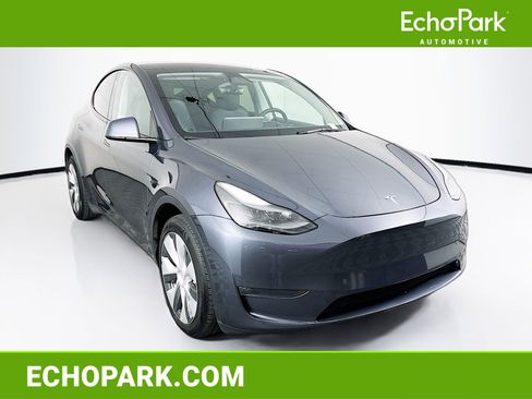 Used 2023 Tesla Model Y Long Range image 1