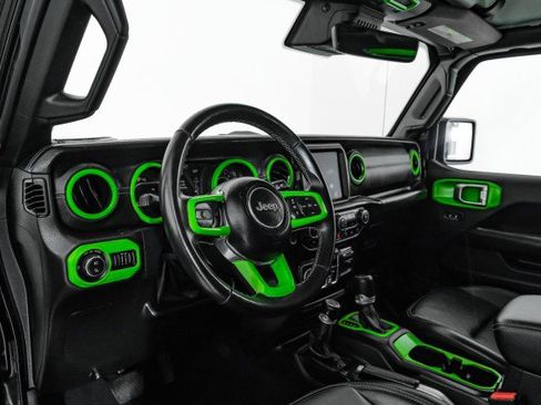 Used 2021 Jeep Gladiator Overland w/ Uconnect 4C Nav & Sound Group image 11