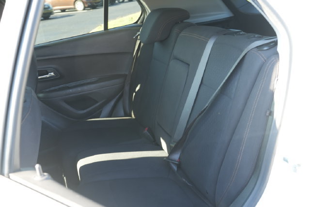Used 2019 Chevrolet Trax LS w/ Tint and Cruise Package FWD image 15