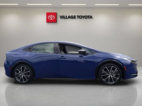 Certified 2026 Toyota Prius XLE FWD image 6