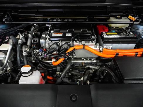 Certified 2023 Lexus RZ 450e Premium w/ Technology Package AWD/4WD image 27