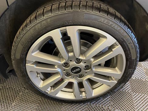 Used 2017 MINI Cooper 4-Door Hardtop image 21