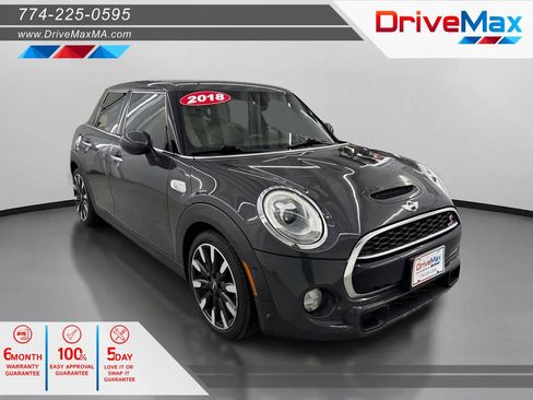 Used 2018 MINI Cooper S FWD image 1