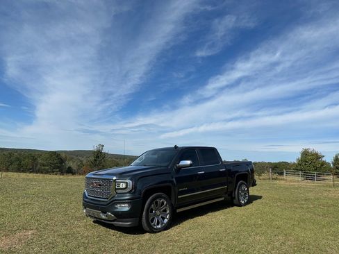 Used 2018 GMC Sierra 1500 Denali w/ Denali Ultimate Package image 8
