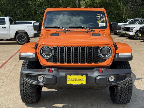 New 2025 Jeep Gladiator Rubicon w/ Convenience Group image 3