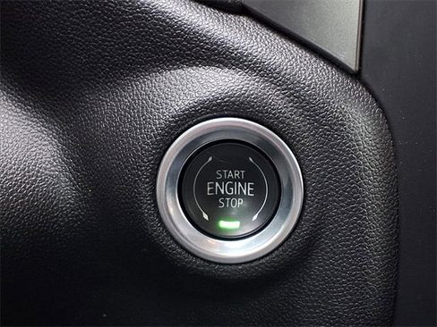 Used 2025 Chevrolet Silverado 1500 Custom image 12