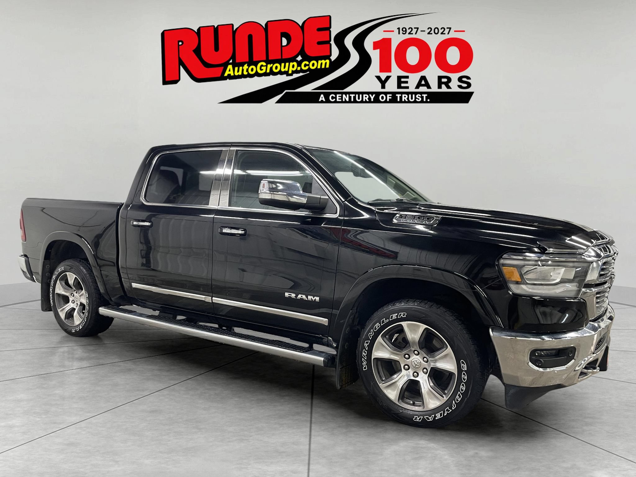 Used 2019 RAM 1500 Laramie AWD/4WD image 7