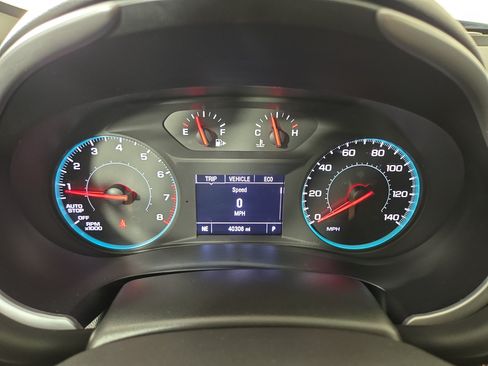 Used 2024 Chevrolet Malibu LT FWD image 17