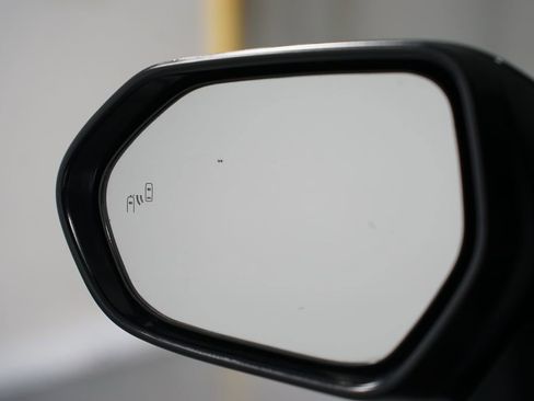 Used 2025 Toyota Camry XSE image 27