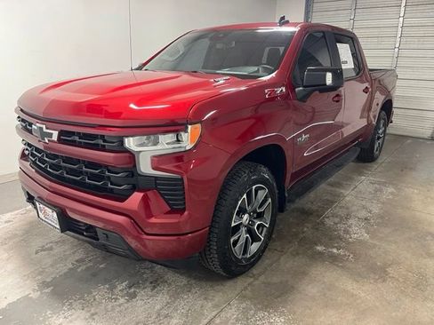 Used 2023 Chevrolet Silverado 1500 RST AWD/4WD image 3