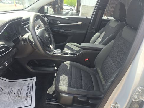 Used 2023 Chevrolet Bolt EUV LT w/ Driver Confidence Package FWD image 5