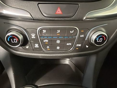 Used 2019 Chevrolet Equinox LT AWD/4WD image 22