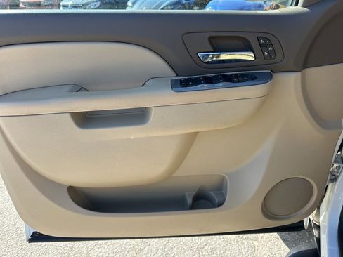 Used 2014 Chevrolet Tahoe LT image 27