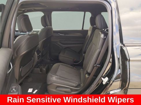 New 2025 Jeep Grand Cherokee L Laredo w/ Luxury Tech Group I RWD image 16
