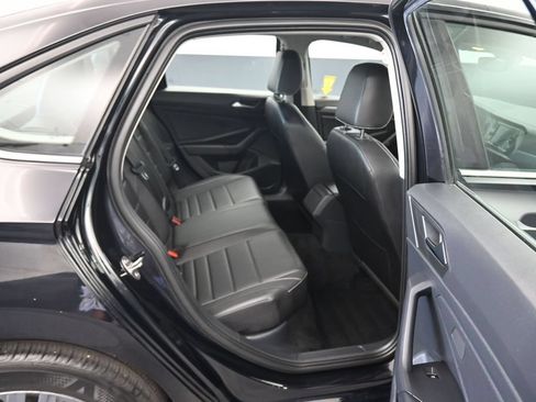 Used 2024 Volkswagen Jetta SE FWD image 34