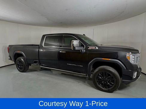 Used 2023 GMC Sierra 3500 Denali w/ Denali Black Diamond Edition AWD/4WD image 12