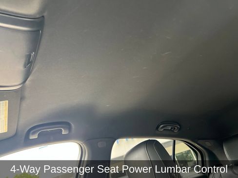 Used 2019 Cadillac XT4 Premium Luxury FWD image 22