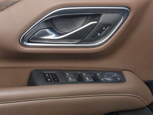 Certified 2021 Chevrolet Suburban High Country image 11