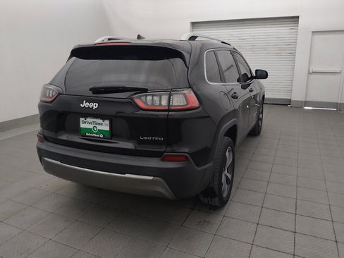Used 2019 Jeep Cherokee Limited FWD image 9