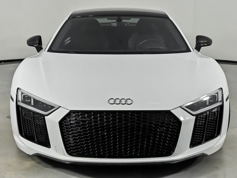 Used 2017 Audi R8 V10 plus AWD/4WD image 5