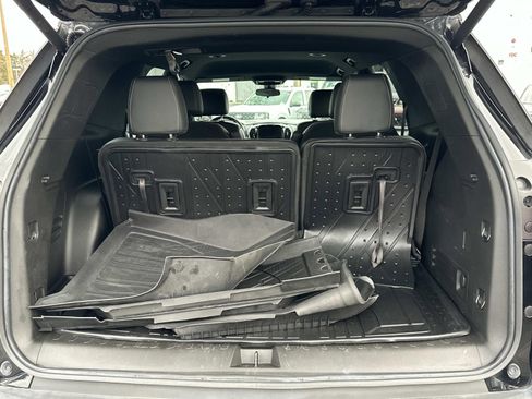 Used 2022 Chevrolet Traverse LT w/ LPO, Floor Liner Package image 8