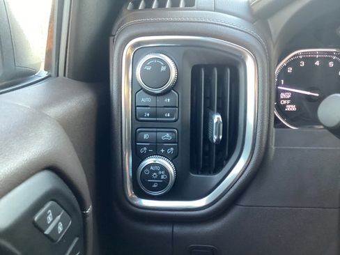 Used 2019 GMC Sierra 1500 SLT w/ SLT Convenience Package image 16