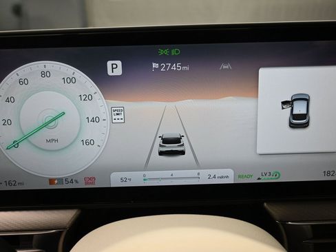 Used 2025 Genesis GV60 RWD image 20