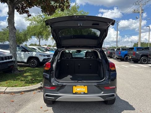 Used 2025 Buick Encore GX Preferred FWD image 17